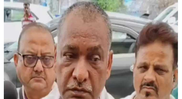 संसद में बिहार के लिए विशेष राज्य का दर्जा मांगें एनडीए नेता : अखिलेश प्रसाद सिंह